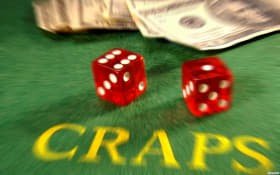 Dashboard multi-olahraga playstar menampilkan Liga 1, Champions League, dan meja dealer langsung